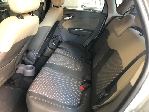 Fiat Grand Siena 2013 1.6 16v Essence Flex Dualogic 4p