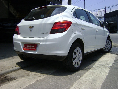 Imagem 4 de 13 de Onix Lt 1.4 Flex Completo Baixa Km Bx Km Ar Condicionado