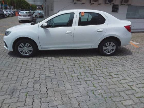 Imagem 9 de 10 de Renault Logan 1.0 12v Sce Flex Zen Manual