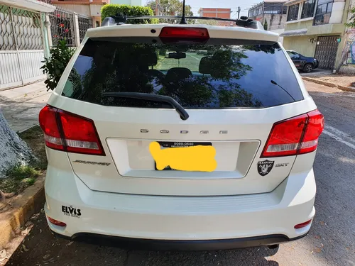 Dodge Journey 2.4 Sxt 7 Pasajeros At