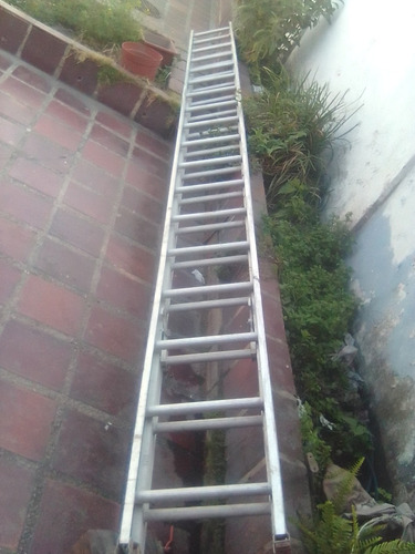 Escalera Estencible De Aluminio 36 Peldaños