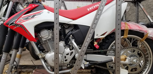 Imagen 10 de 14 de Honda Crf 230 - Domotos