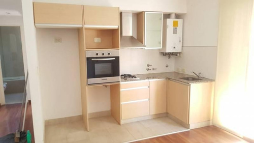 Imagen 4 de 19 de Departamento En Venta - 2 Ambientes - Olivos