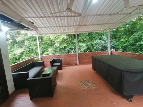 Casa Campestre Amoblada En La Buitrera Cali