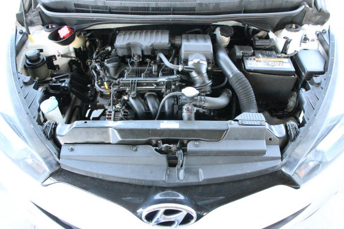 Imagem 11 de 11 de Hyundai Hb20 1.0 Comfort Manual 2015 97.000km