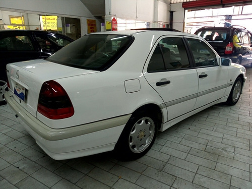 Imagem 6 de 15 de Mercedes-benz Classe C 1998 1.8 Classic 4p A/c Troca
