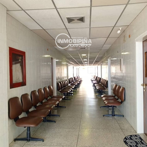 Inmobipiña Alquila Y Vente Consultorio En La Torre 1 De La Clinica Chilemex, Puerto Ordaz, Jd