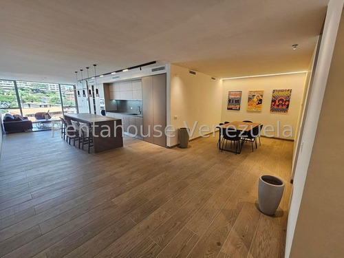Lujoso Apartamento En Venta En Las Mercedes, Mls# 25-21824 Zr