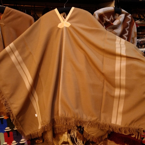 Poncho Pesado Color Vicuñita .tuyunti Artesanias.