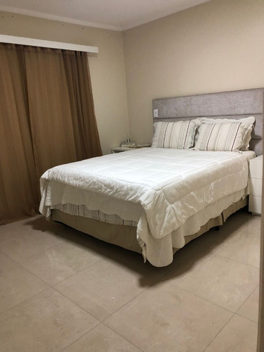 Imagem 14 de 15 de Casas - Residencial - 195