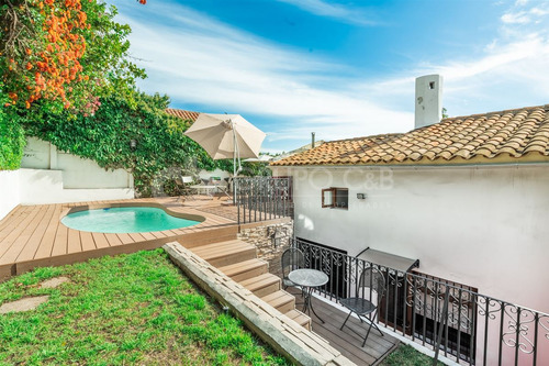 Hermosa E Impecablecasa En Venta De 4 Dorm. Las Condes