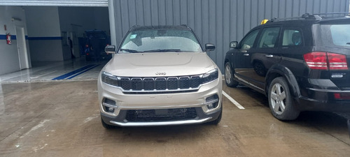 Imagen 3 de 15 de Jeep Commnader Limited 1.3t T270 -rm