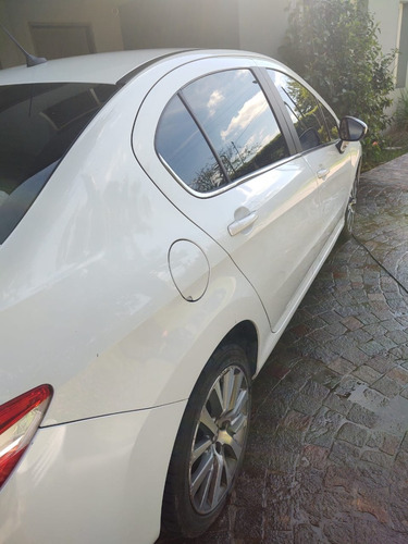 Peugeot 408 Feline