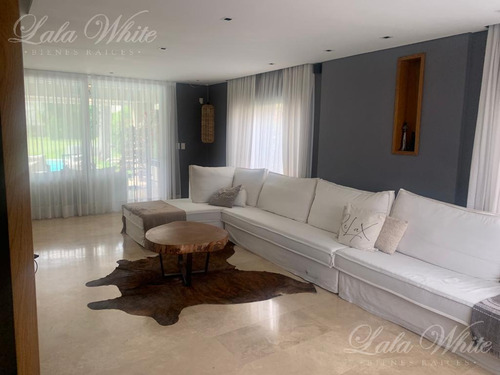 Imagen 3 de 30 de Venta - Casa En Saint Thomas Este