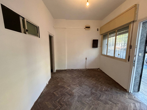 Alquiler - Apartamento En Con 1 Dormitorio En Cordón - Juan Paullier Y Charrúa