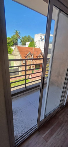 Departamento En Venta En Caseros
