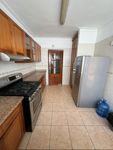 Apartamento En Ventapiantini, 3 Habitaciones 2.5 Baños 2 Pa