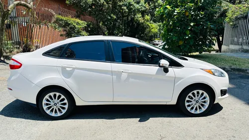 Ford Fiesta 1.6 Sportback Titanium