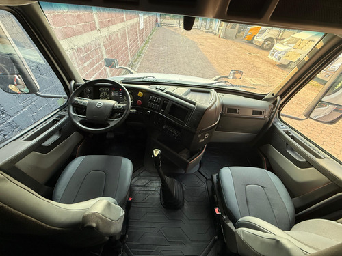Tractocamión Seminuevo Volvo Vnl Mod. 2020