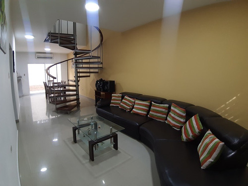 Imagen 2 de 14 de Hermoso Y Acogedor Town House En Sabanamar