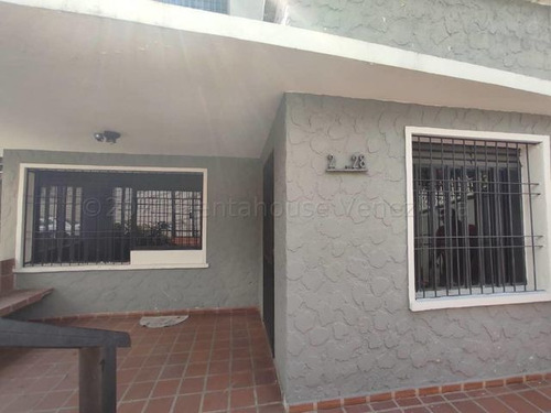 Linda R. 0424-576.7001 Rah#21-19596 Alquila Casa Comercial