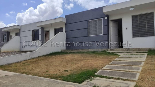 Imagen 26 de 30 de Casa En Venta En Avenida Intercomunal De Cabudare Lara 0.4.2.4.5.9.3.7.5.4.2/ Rent-a-house Mls Código: 22-20972