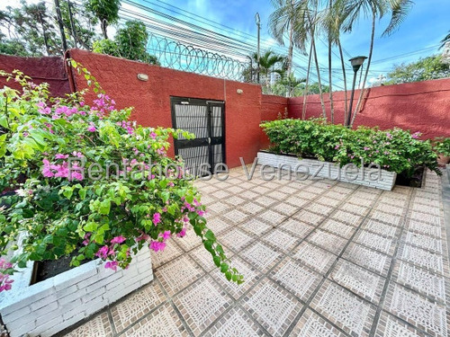 Daniela Linarez Vende Apartamentos Encantador En Exclusiva Urbanizacion Del Este De Barquisimeto En Piso Bajo Con 95m2 En Optimas Condiciones Con Facil Acceso A Comercios Importantes