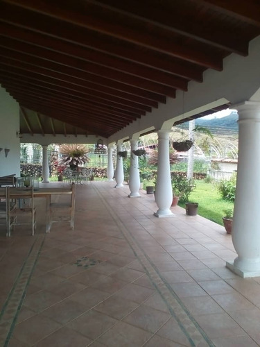 Best House Vende Increíble Casa Estilo Hacienda Con Caballeriza Y Galpón De Gallinas Ponedoras En Morocopo Estado Aragua
