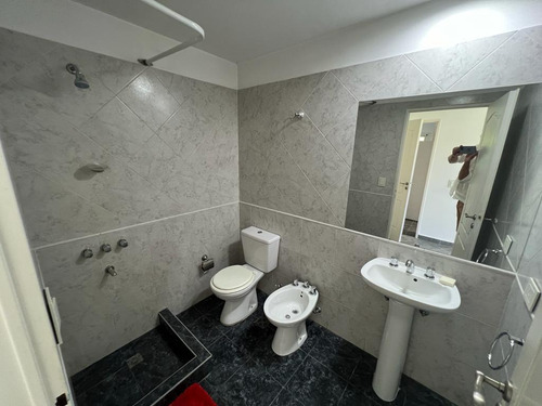 Casa Clasica Venta 3 Dormitorios En Glorietas
