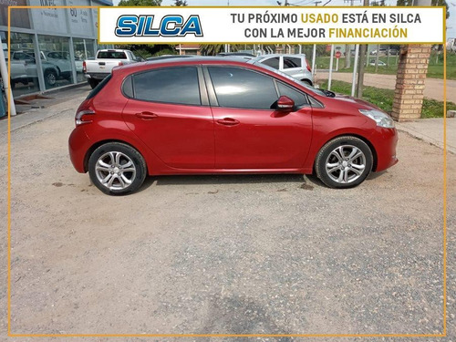 Peugeot 208 Act 1.2 2013 Bordeaux 5 Puertas