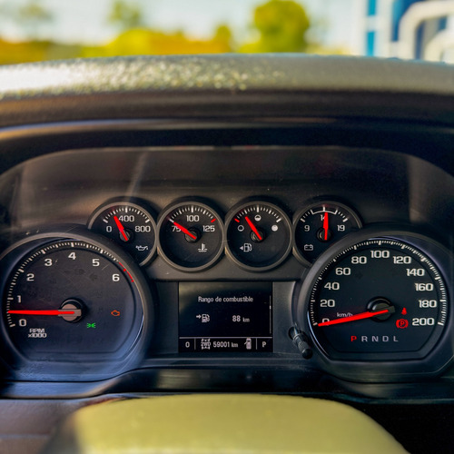 Chevrolet Silverado 5.4 2500 Custom Doble Cabina Ls 4x4 At