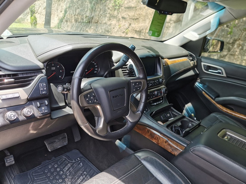 GMC Yukon 6.2 Denali V8 8 Vel At