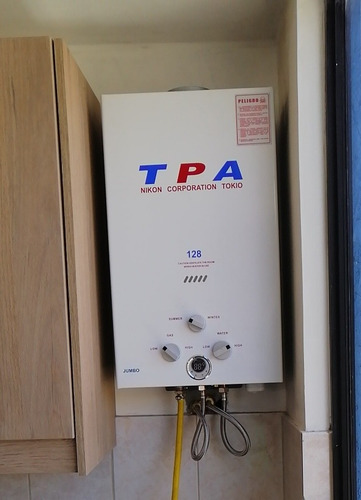 Imagen 7 de 7 de Calefon Instamatic 26 Litros A Gas Nuevo