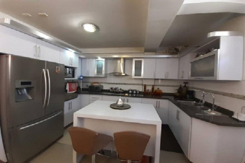 Imagen 4 de 12 de Townhouse En Venta Villas Shirak Mañongo Naguanagua 449220 Mp