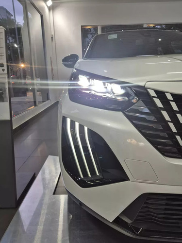 Peugeot 2008 1.0T Gt