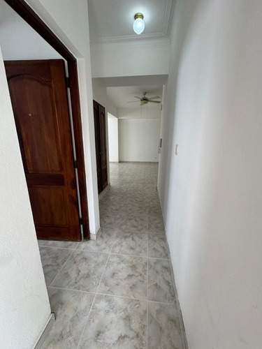 Alquilo Piso 5 De 2 Habitaciones En Naco Próximo A Corazones Unidos Torre Olimpo