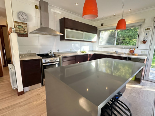 Venta Casa 3 Dormitorios Barrio La Armonía Con Cochera