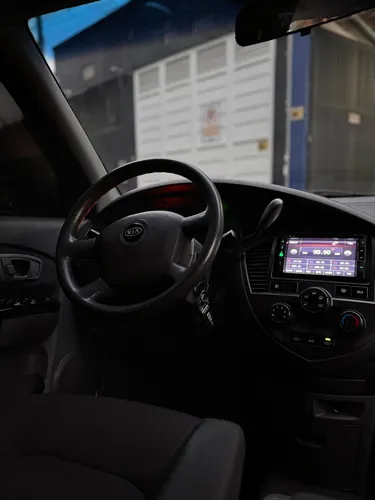 Kia Carens 2.0 Lx 7 Cool