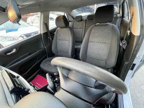 Kia Rio 1.6 Lx Sedan Mt