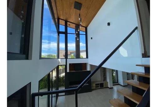 Hermosa Casa Para La Venta En Llanogrande