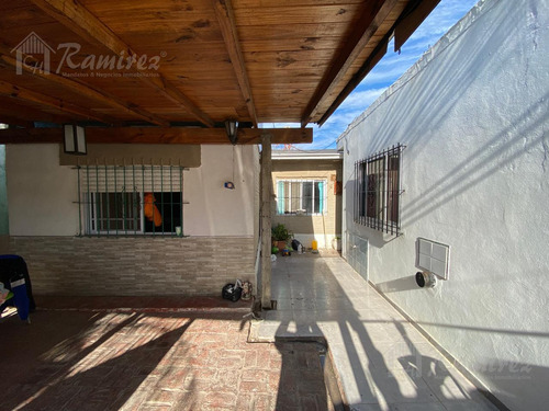 Casa Y Departamento En Venta En Villa Escobar, Francisco Alvarez, Moreno
