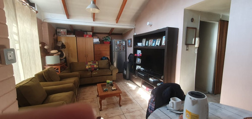 Casa Amplia, 3 Dormitorios, 2 Baños, Living Comedor, Cocina 