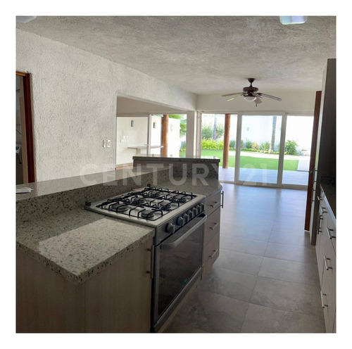 Imagen 4 de 19 de Casa En Renta En Fuentes Del Valle, San Pedro Garza García.