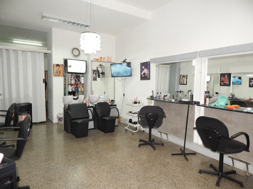 Venta Local Comercial Amplio - Dos Baños - Cocina