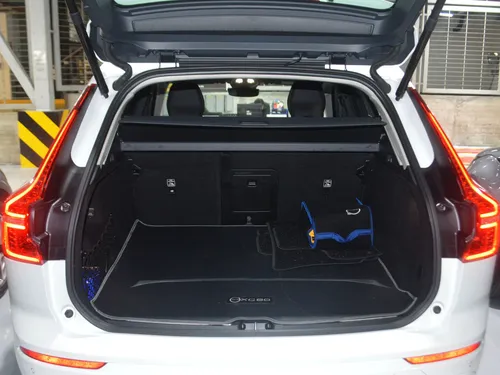 Volvo XC60 B6 INSCRIPTION HIBRIDA 4WD