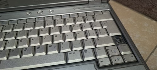 Laptop Dell Xps / M1210 - Leve Detalles (Usado)