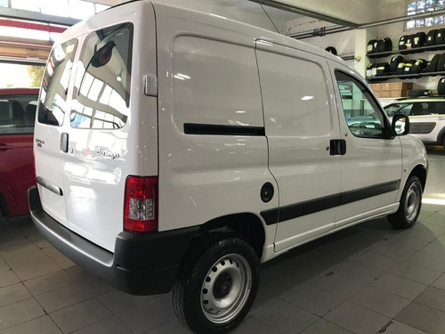 Imagen 5 de 14 de Berlingo Furgon 1.6 Hdi Bussiness