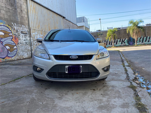 Ford Focus 2 2.0 Ghia At