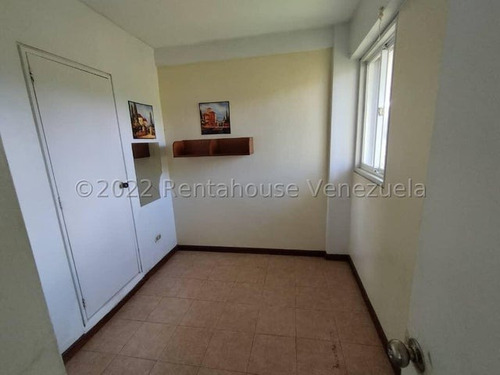 Hermosa Casa En Venta En La Unión, El Hatillo Lj 25-10885