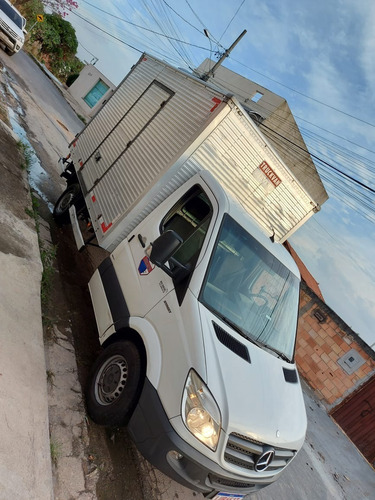 Imagem 1 de 15 de Caminhão Baú Mercedez Bens 311 Cdi Street 2016.